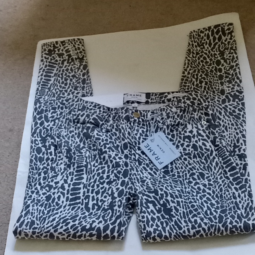 BNWT Frame Le High Skinny hi rise cheetah jean 26